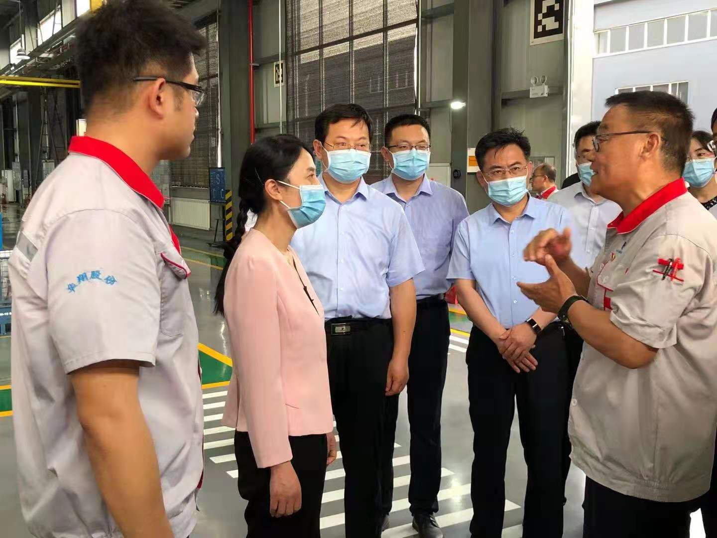 省委常委、組織部部長(zhǎng)陳安麗蒞臨我司調(diào)研企業(yè)黨建及運(yùn)行情況